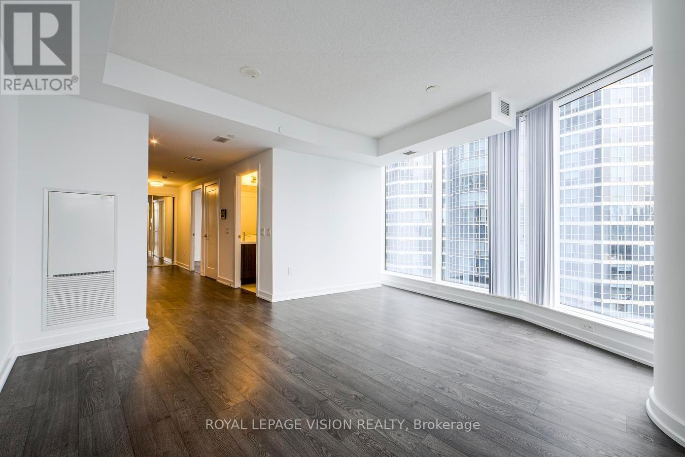 2210 - 10 York Street, Toronto, Ontario  M5J 0E1 - Photo 12 - C12694918