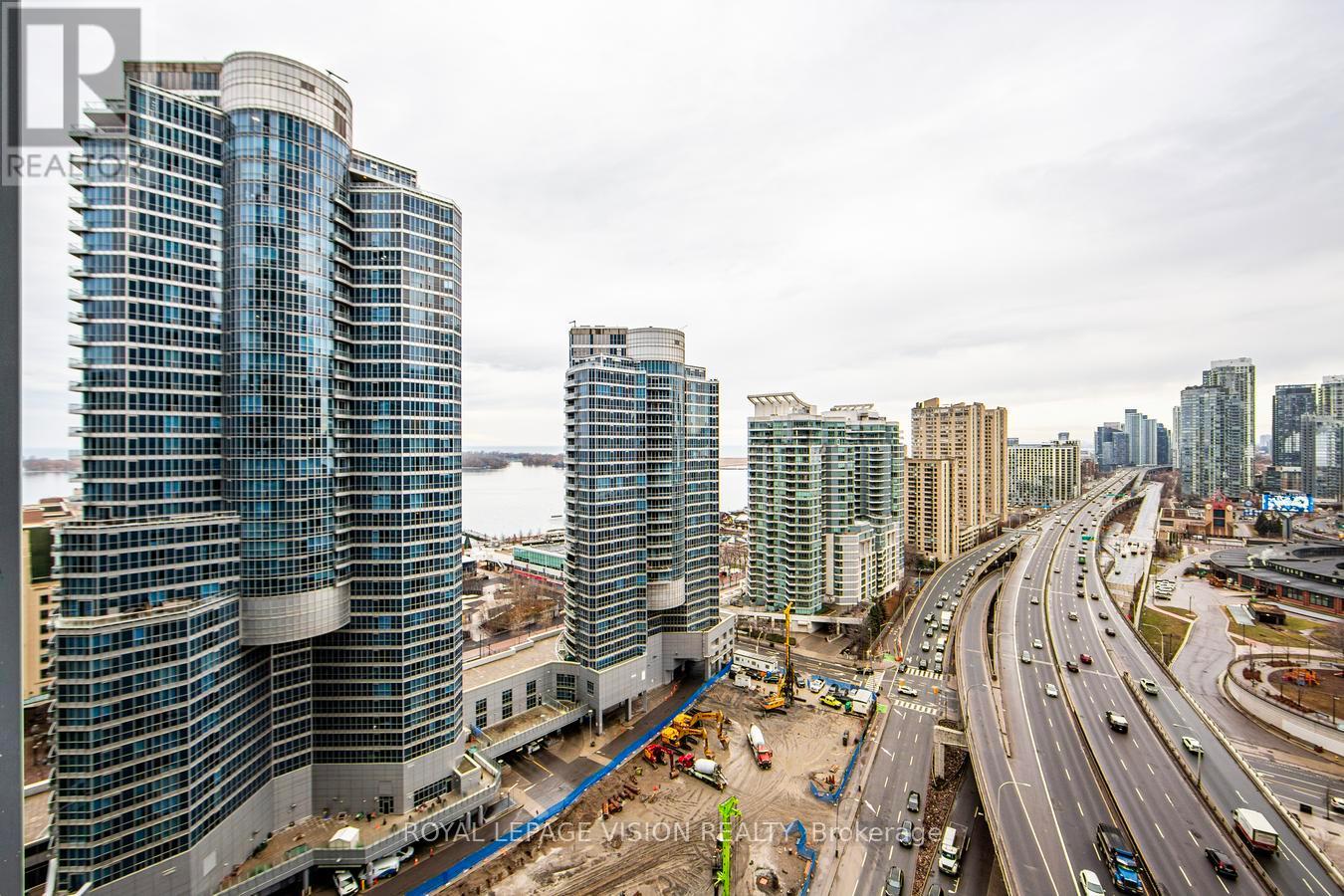 2210 - 10 York Street, Toronto, Ontario  M5J 0E1 - Photo 25 - C12694918