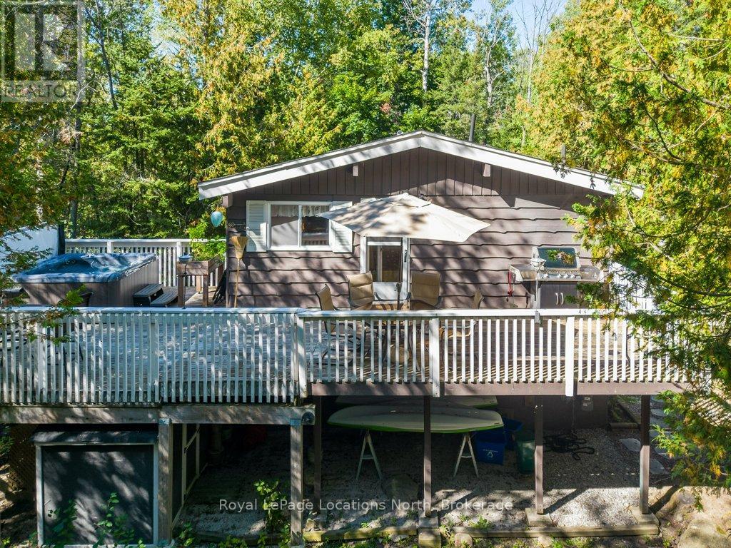 112 Cameron Street, Blue Mountains, Ontario  N0H 2P0 - Photo 23 - X12415157