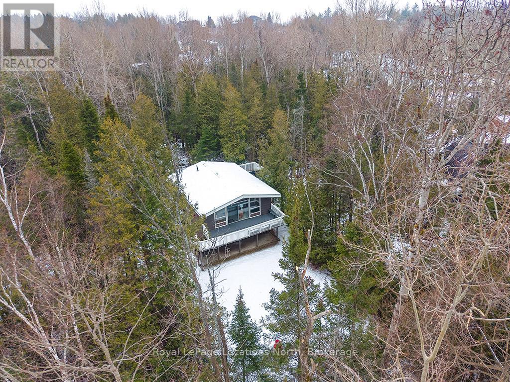 112 Cameron Street, Blue Mountains, Ontario  N0H 2P0 - Photo 4 - X12415157