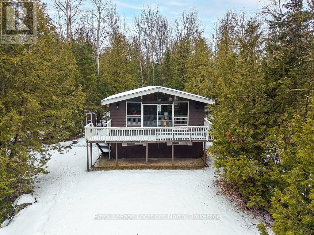 112 Cameron Street, Blue Mountains, Ontario  N0H 2P0 - Photo 5 - X12415157