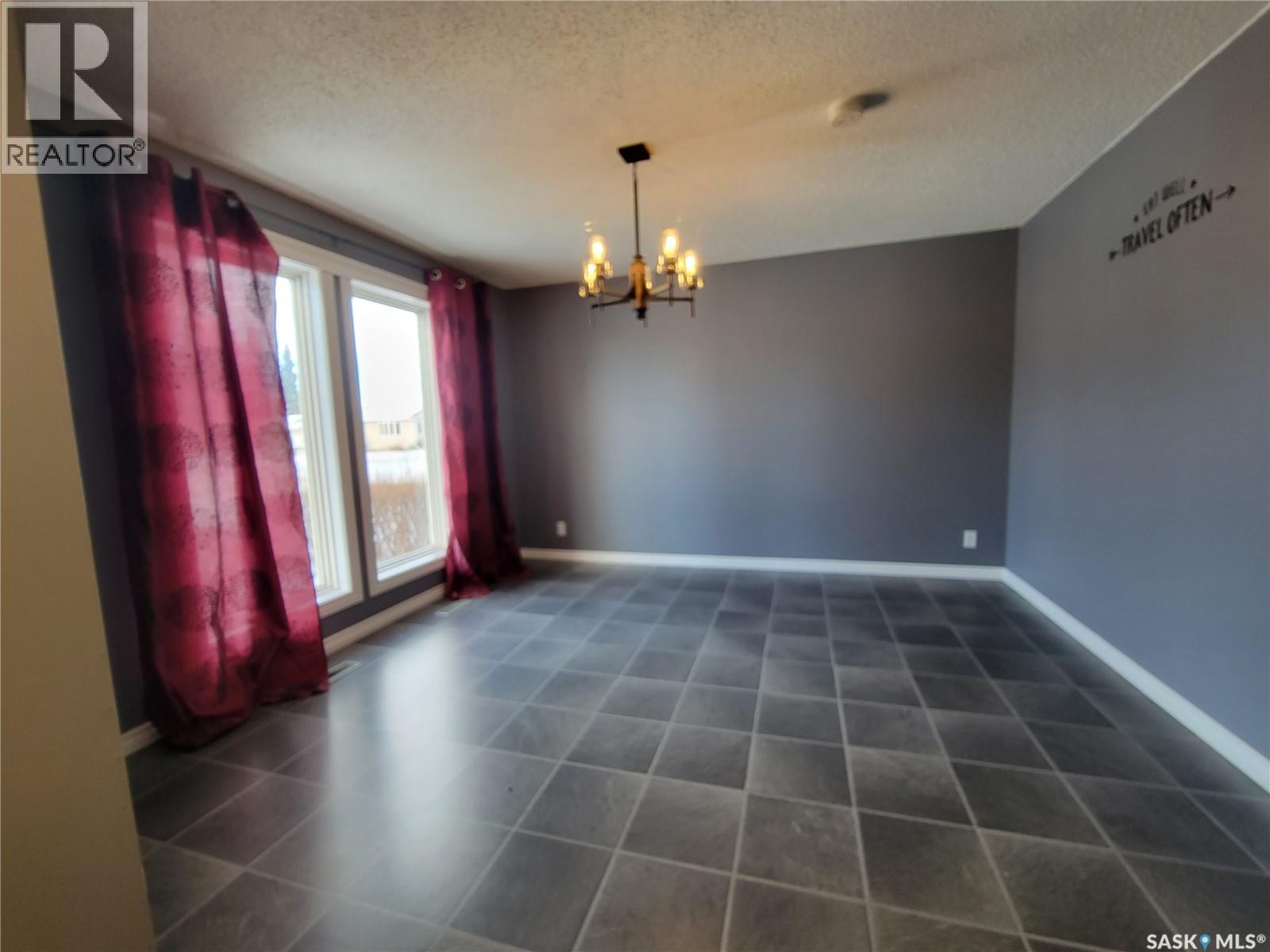 504 2nd Street W, Wilkie, Saskatchewan  S0K 4W0 - Photo 12 - SK026754