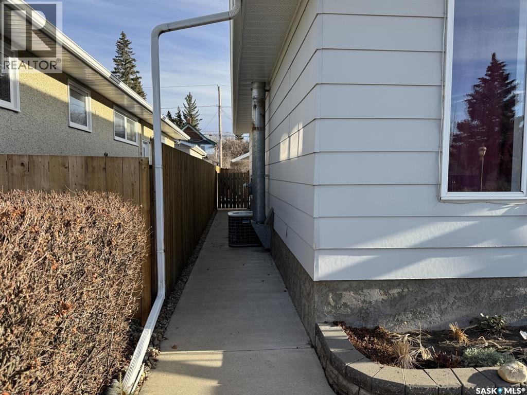 504 2nd Street W, Wilkie, Saskatchewan  S0K 4W0 - Photo 35 - SK026754