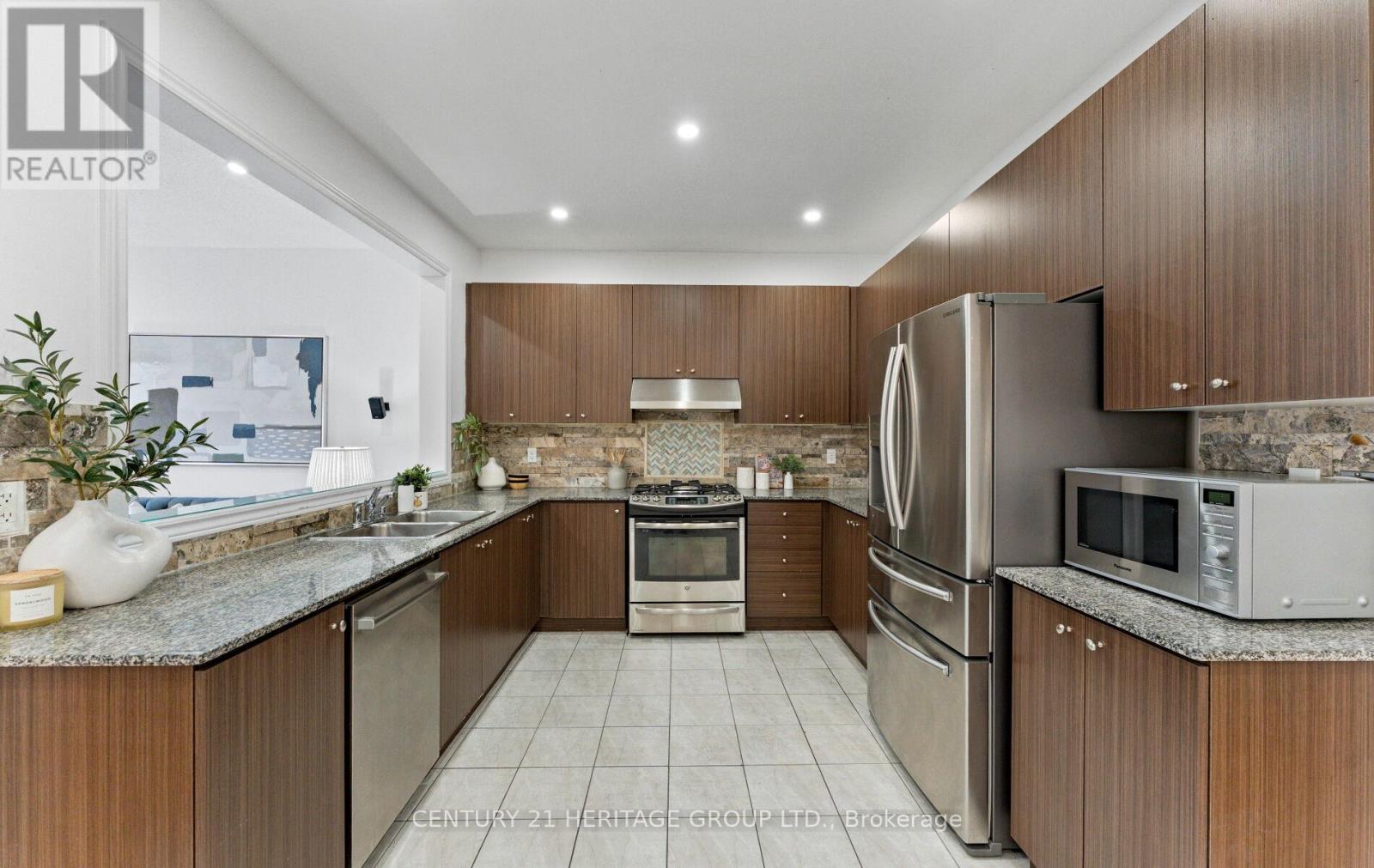 1548 Winville Road, Pickering, Ontario  L1X 0C5 - Photo 11 - E12694778