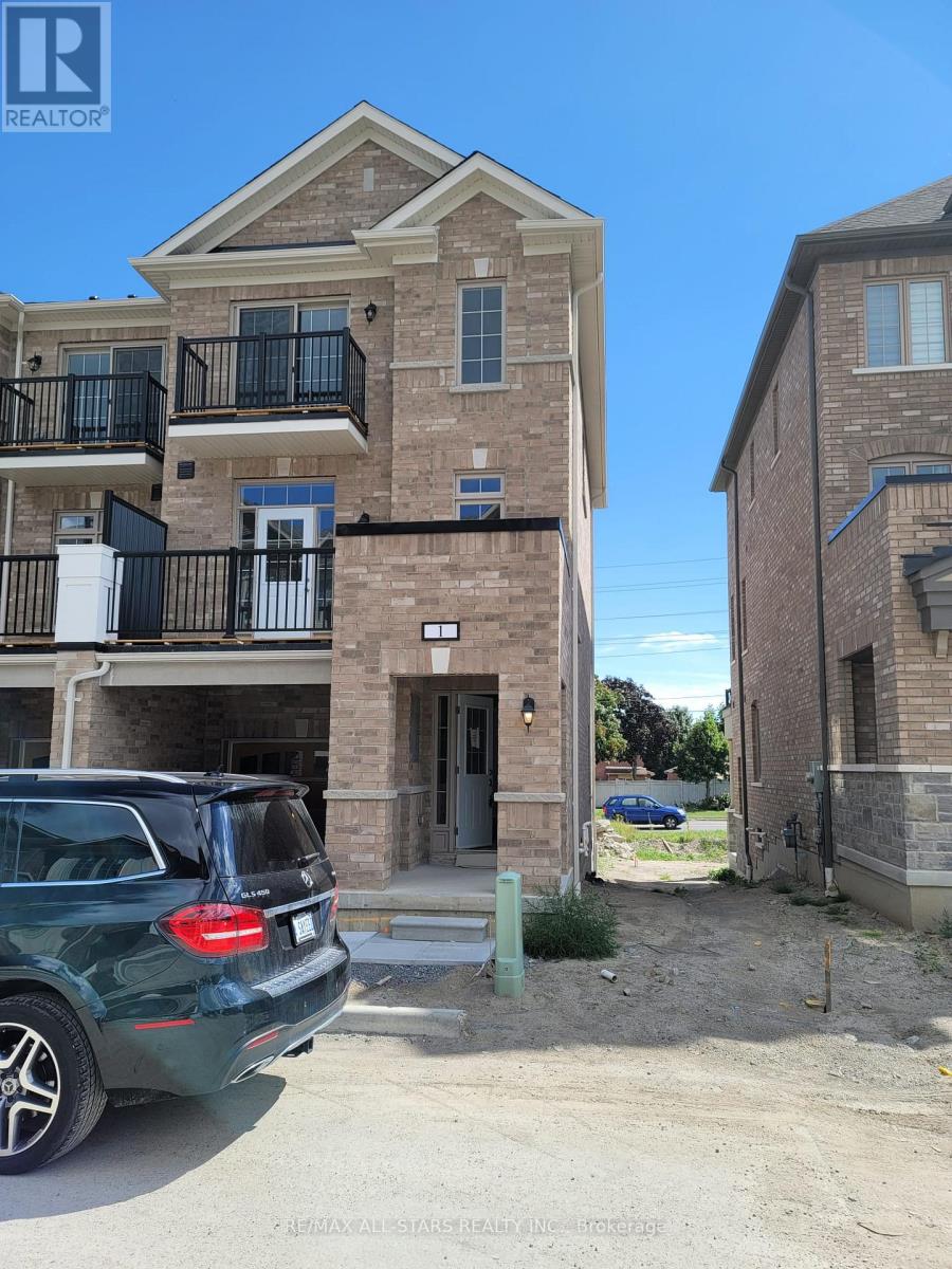 1 ROYAL COLLECTION WAY, Whitby, Ontario