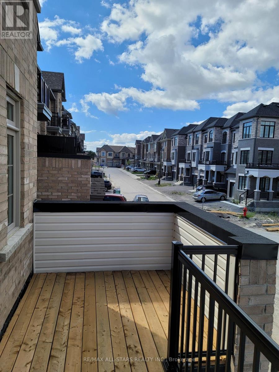 1 Royal Collection Way, Whitby, Ontario  L1P 0P1 - Photo 12 - E12694846