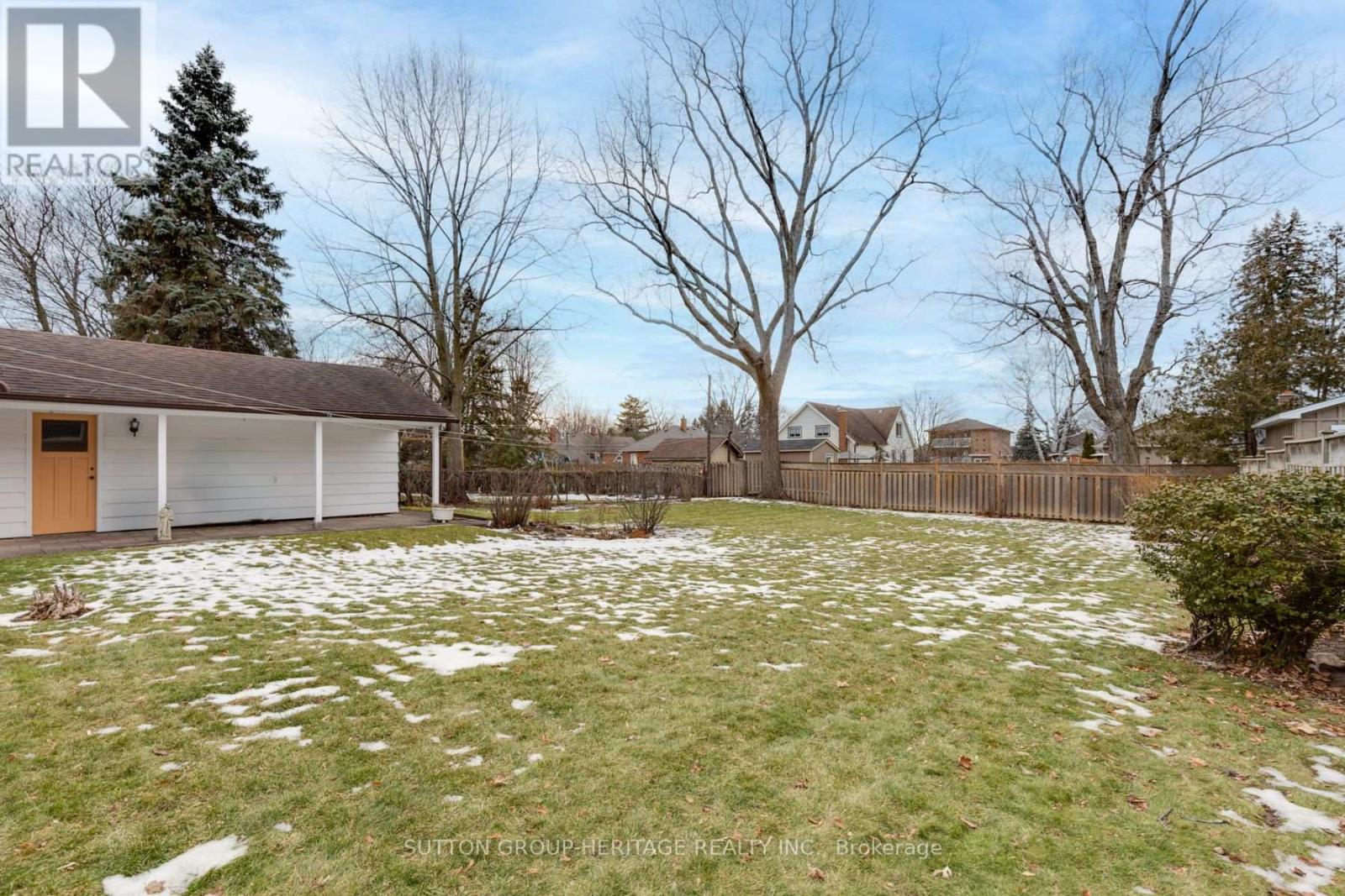 122 Euclid Street, Whitby, Ontario  L1N 5B1 - Photo 43 - E12694926