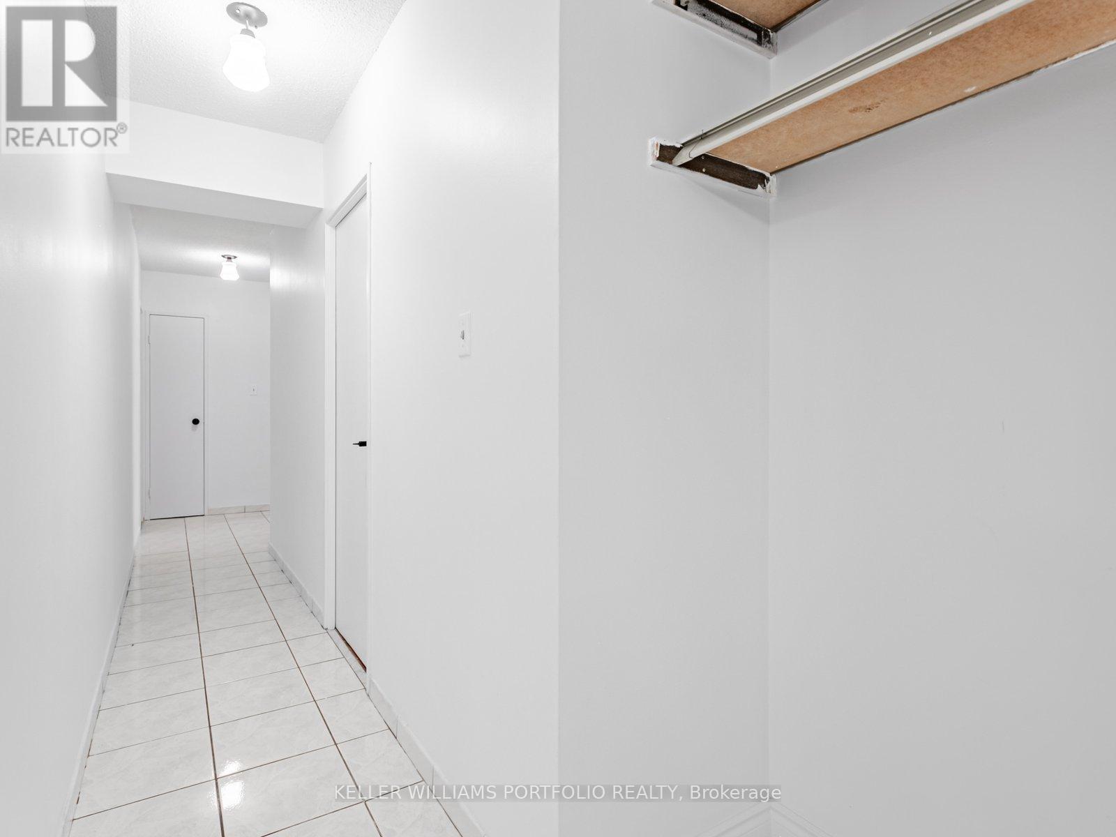 2115 - 390 Dixon Road, Toronto, Ontario  M9R 1T4 - Photo 12 - W12694662