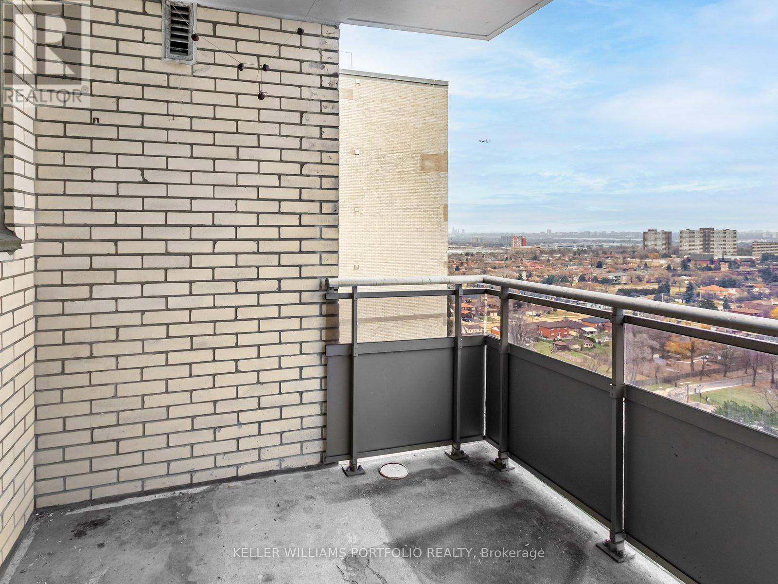 2115 - 390 Dixon Road, Toronto, Ontario  M9R 1T4 - Photo 18 - W12694662