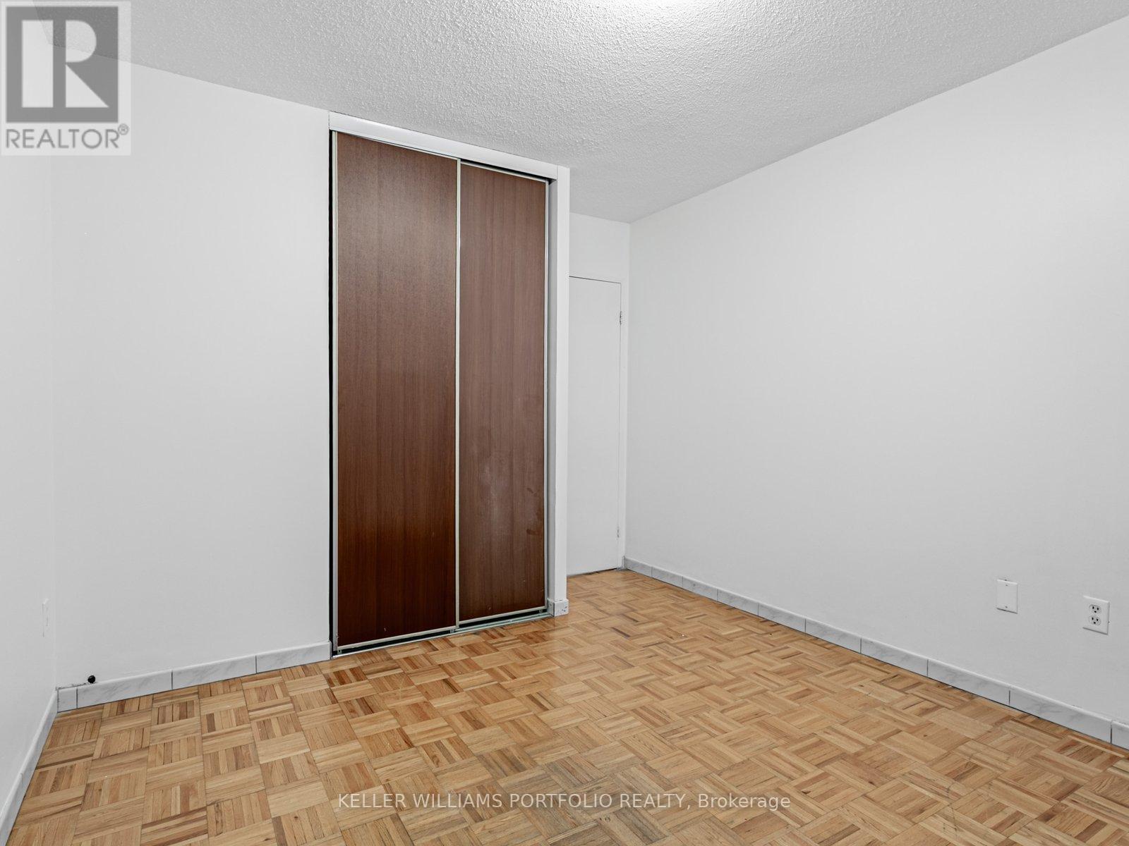 2115 - 390 Dixon Road, Toronto, Ontario  M9R 1T4 - Photo 17 - W12694662