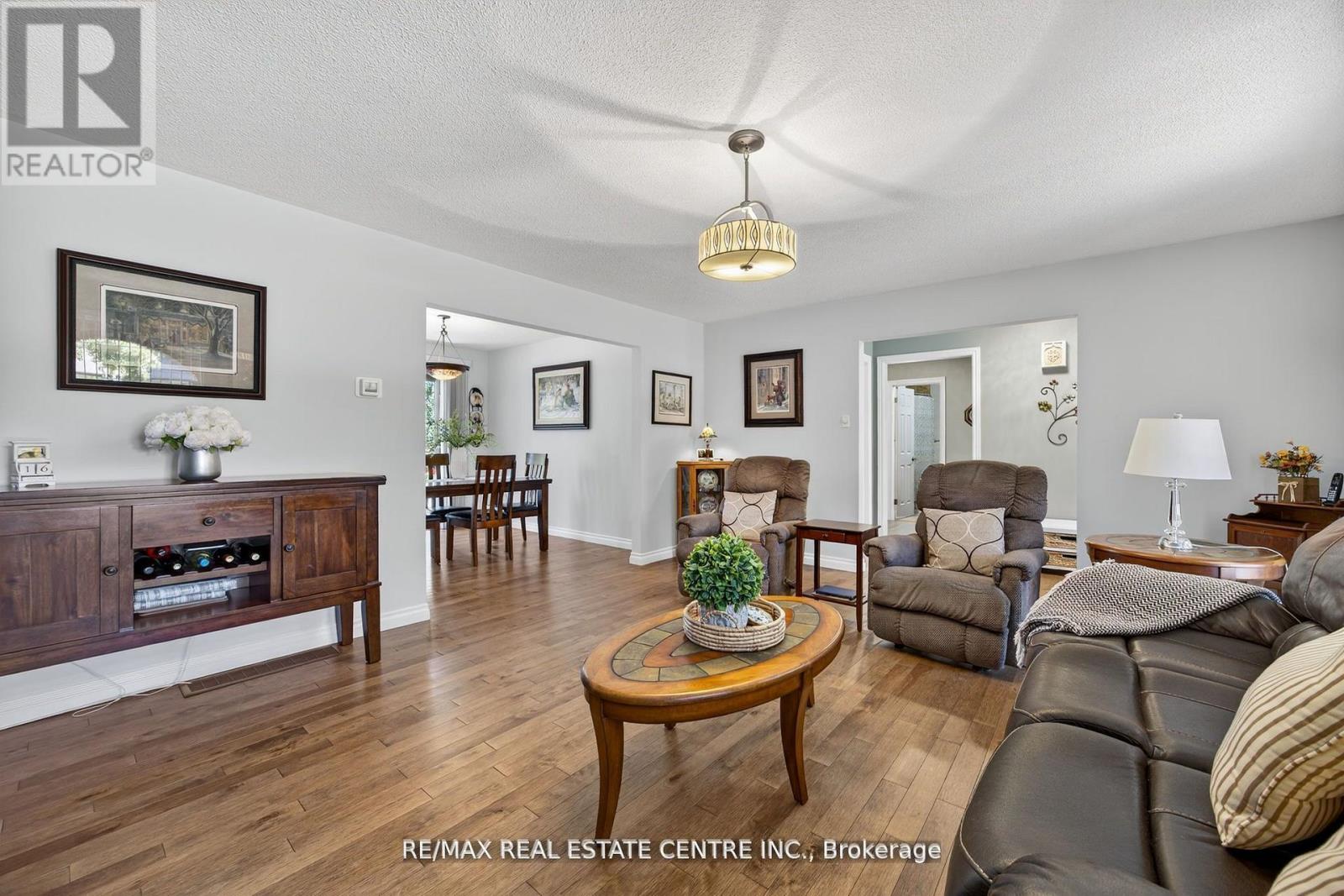 3047 Sandy Cove Drive, Innisfil, Ontario  L9S 2K1 - Photo 14 - N12694764