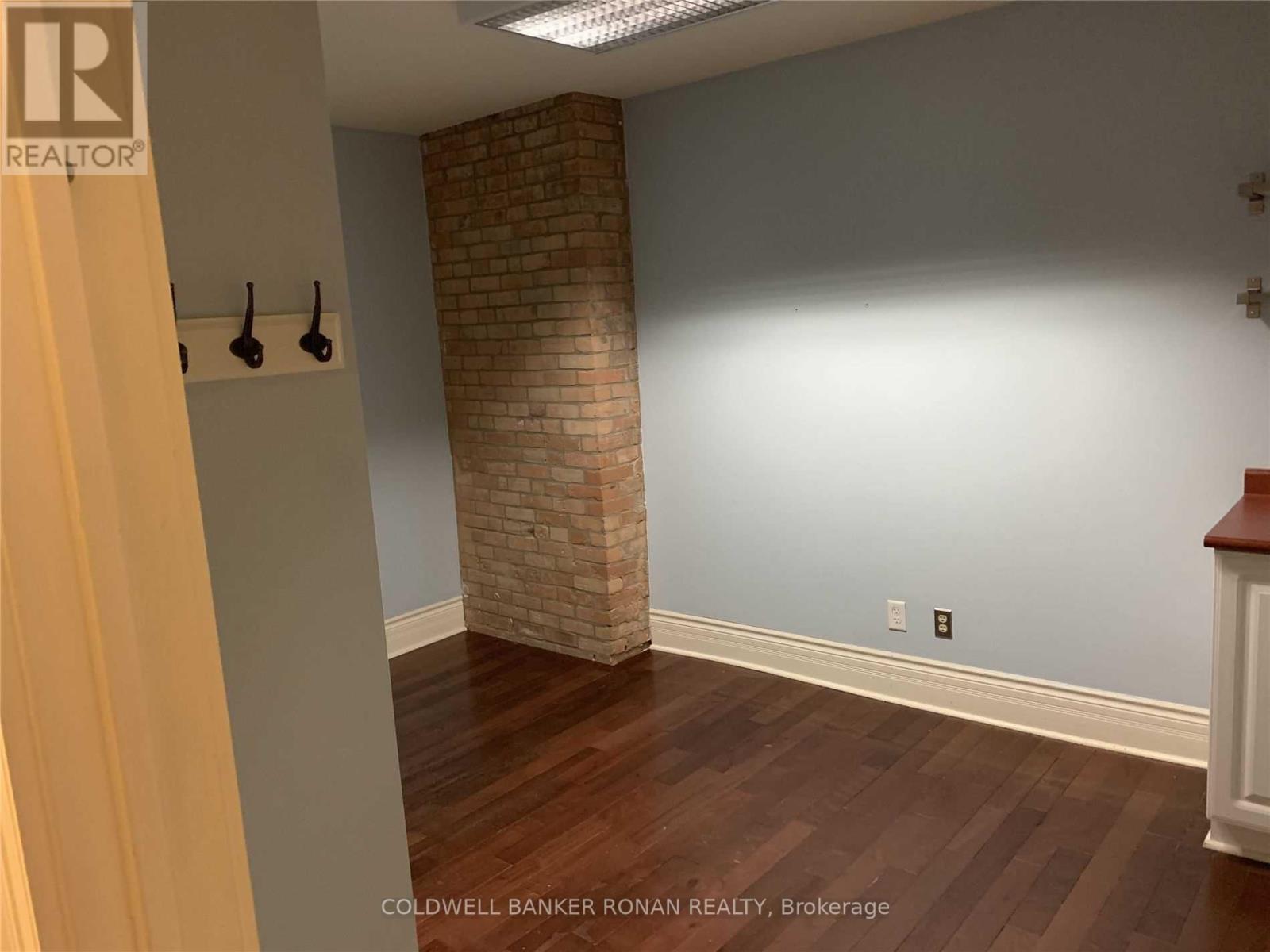 204 - 36 Victoria Street W, New Tecumseth, Ontario  L9R 1T3 - Photo 6 - N12694774