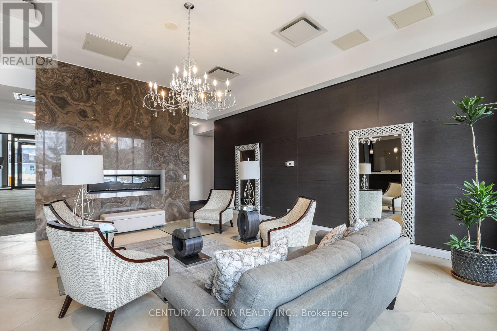 320 - 11611 Yonge Street, Richmond Hill, Ontario  L4E 1G2 - Photo 3 - N12694820