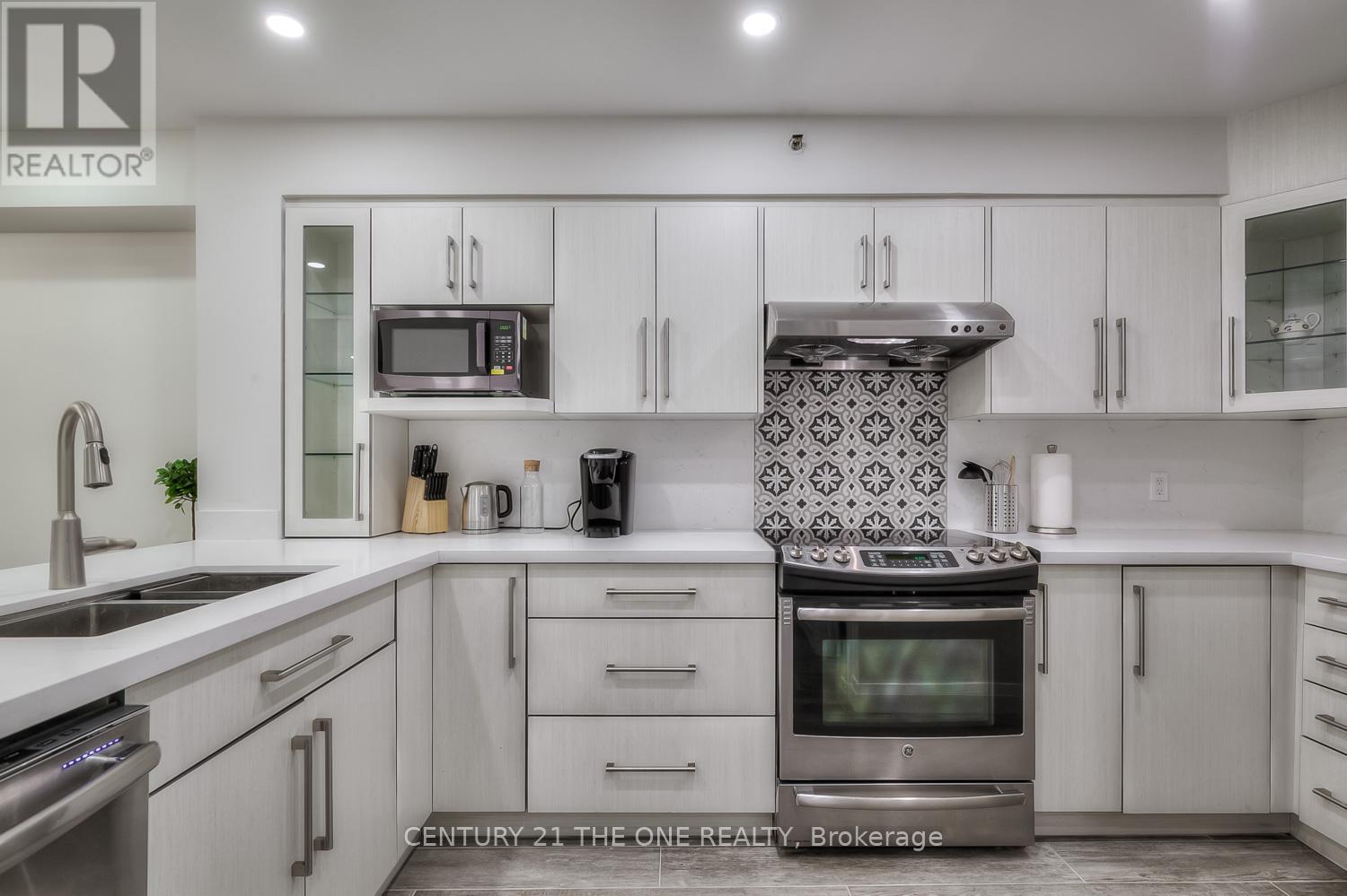 710 - 75 Weldrick Road E, Richmond Hill, Ontario  L4C 0H9 - Photo 10 - N12694824