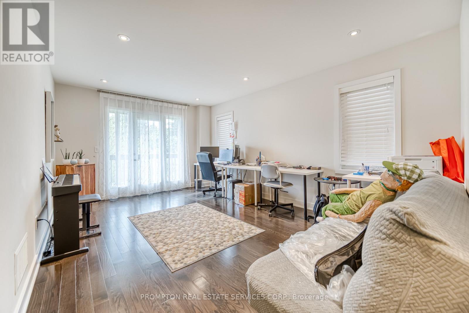 48 Helliwell Crescent, Richmond Hill, Ontario  L4E 1C4 - Photo 24 - N12694832