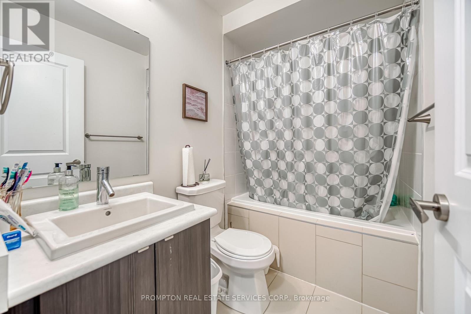 48 Helliwell Crescent, Richmond Hill, Ontario  L4E 1C4 - Photo 29 - N12694832