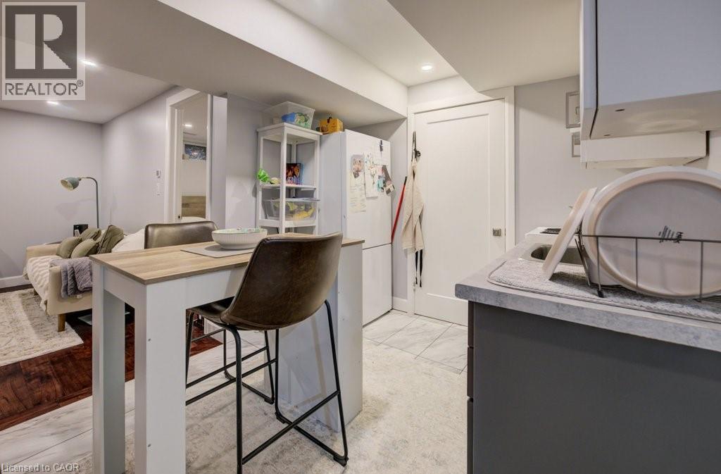 33 Orchid Crescent, Kitchener, Ontario  N2E 3N3 - Photo 23 - 40797408