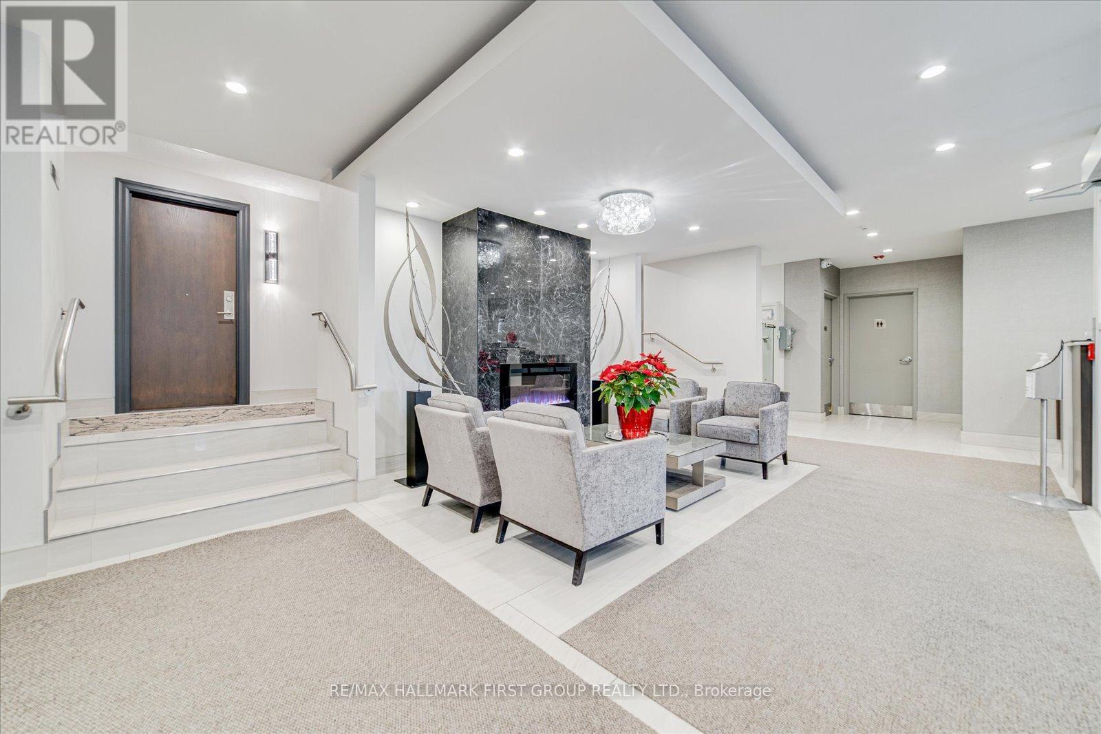 222 - 340 Watson Street W, Whitby, Ontario L1N 9G1 - Photo 5 - E12695030