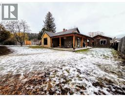 9215 Moffat Avenue, invermere, British Columbia
