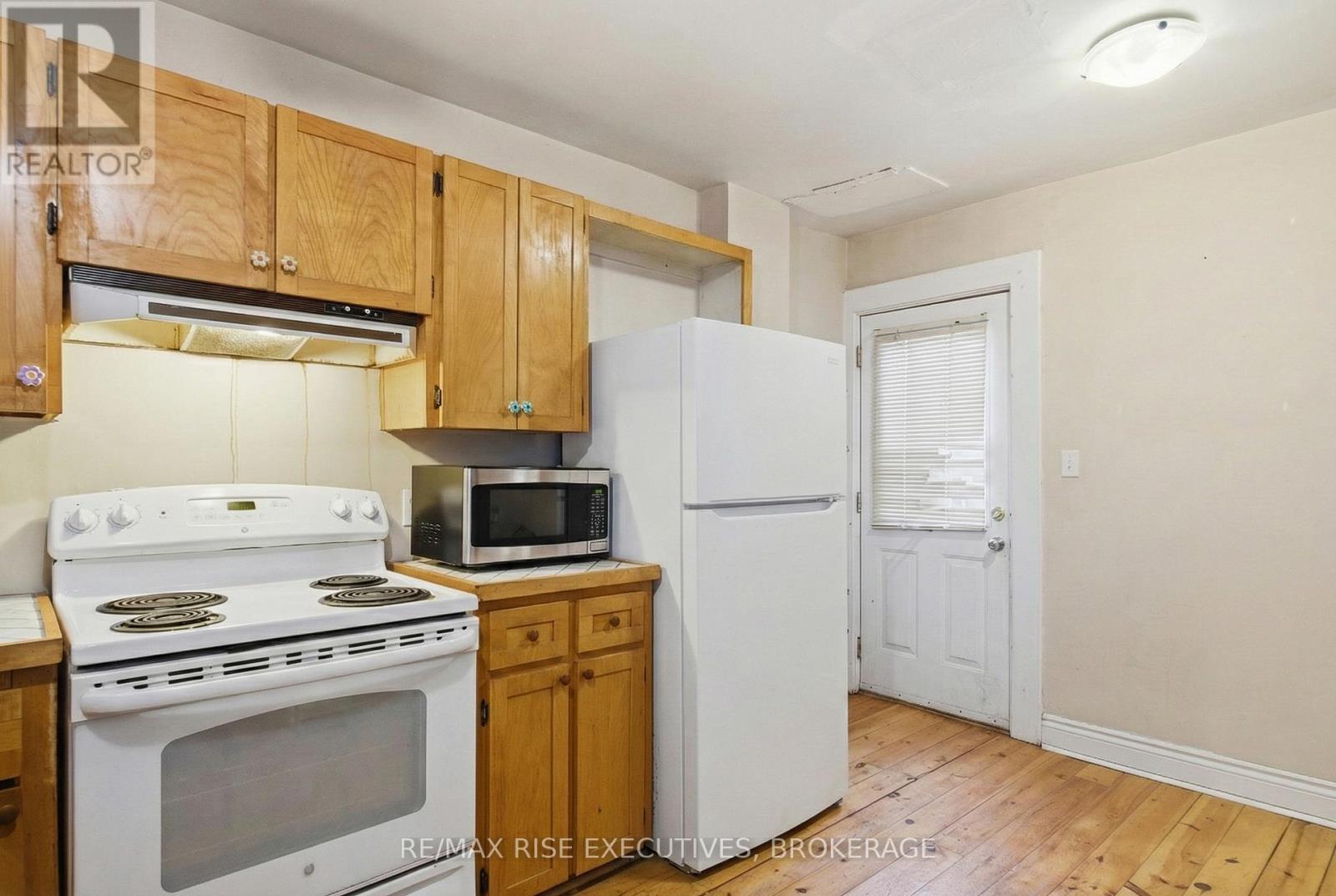 480 Victoria Street, Kingston, Ontario  K7L 3Z7 - Photo 10 - X12695036