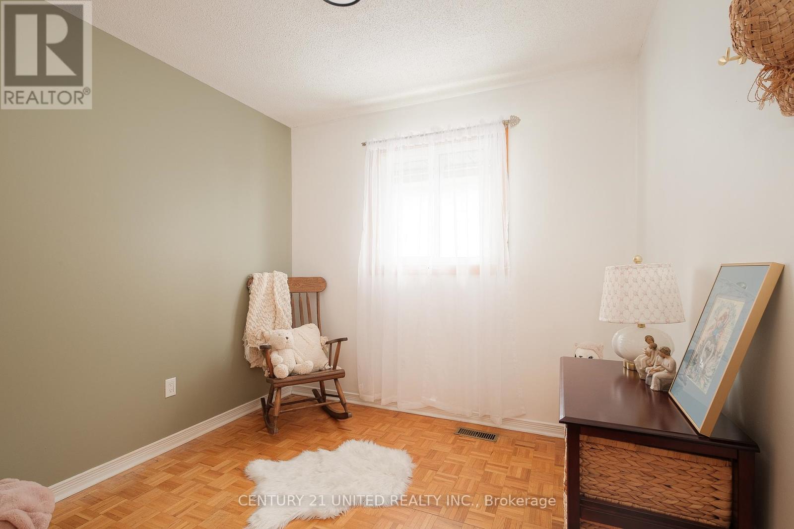 21 Rideau Crescent, Peterborough, Ontario  K9J 1G7 - Photo 13 - X12695070