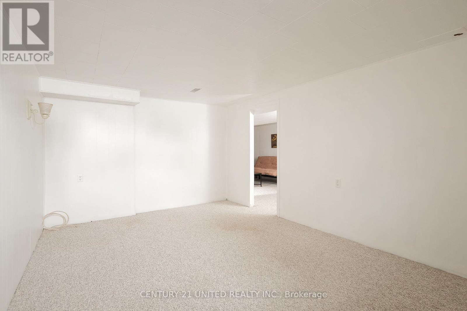 21 Rideau Crescent, Peterborough, Ontario  K9J 1G7 - Photo 18 - X12695070