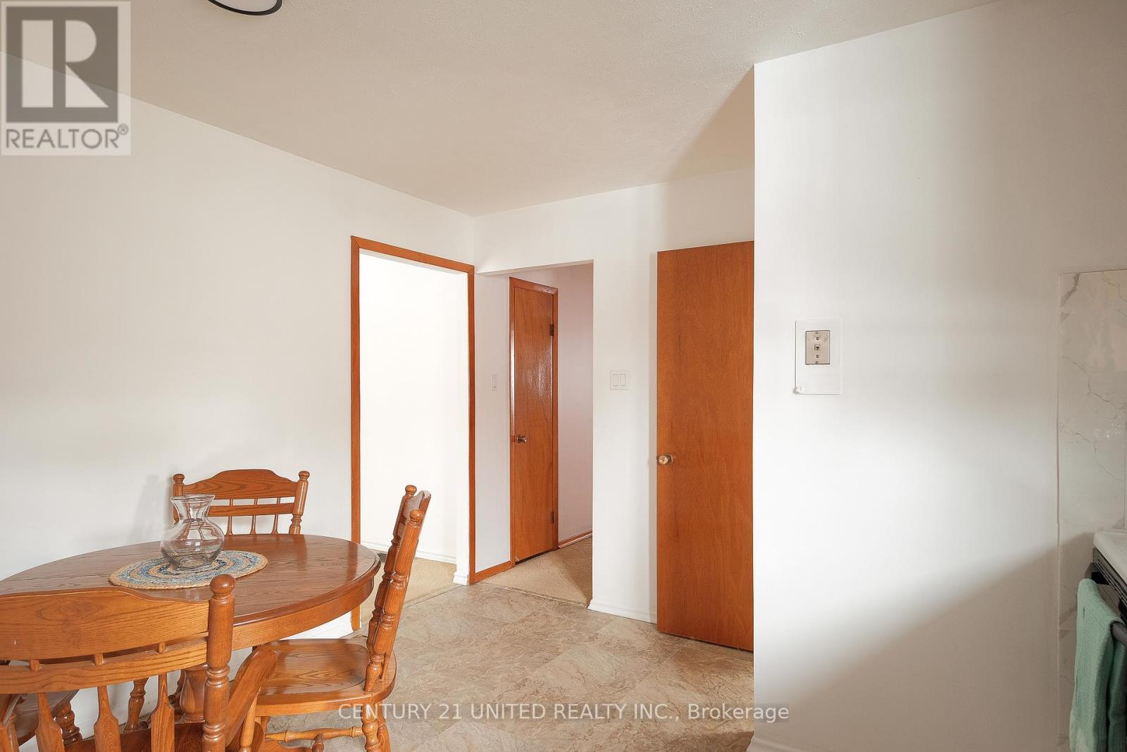 21 Rideau Crescent, Peterborough, Ontario  K9J 1G7 - Photo 8 - X12695070