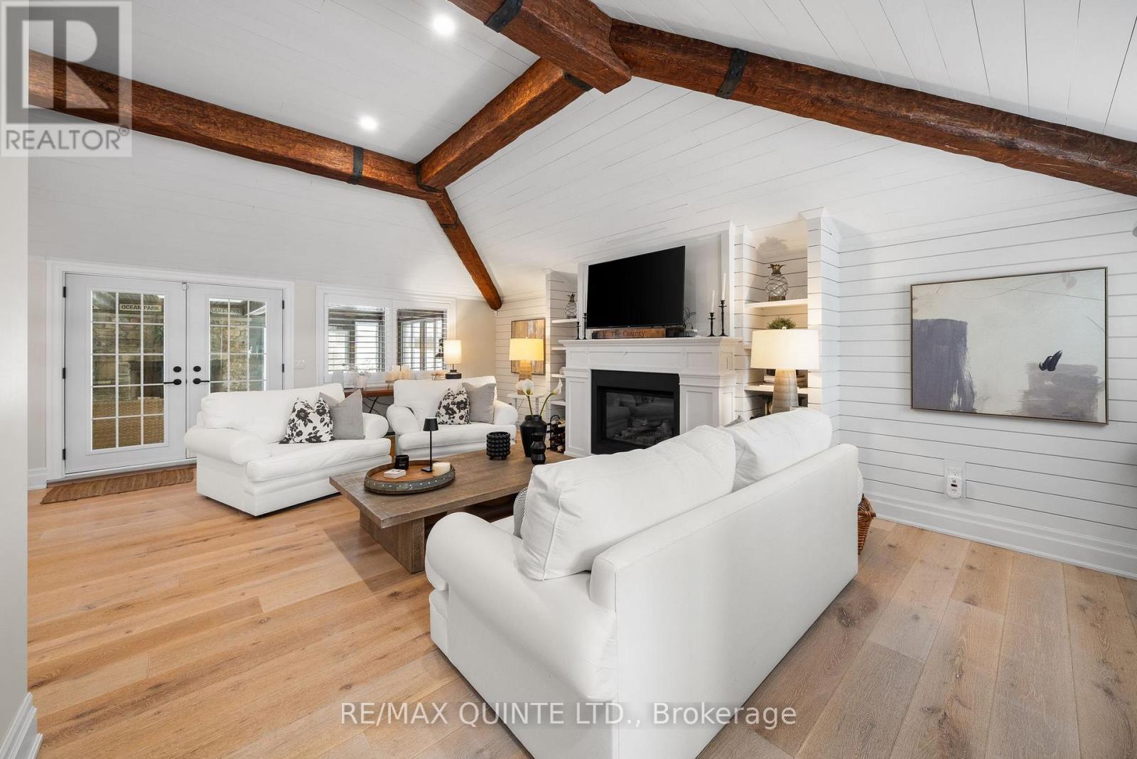 1245 Miller Road, Prince Edward County, Ontario  K0K 2T0 - Photo 13 - X12695168