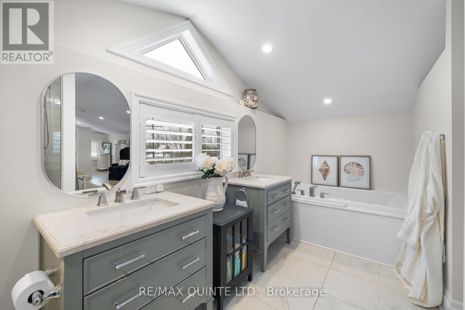 1245 Miller Road, Prince Edward County, Ontario  K0K 2T0 - Photo 32 - X12695168