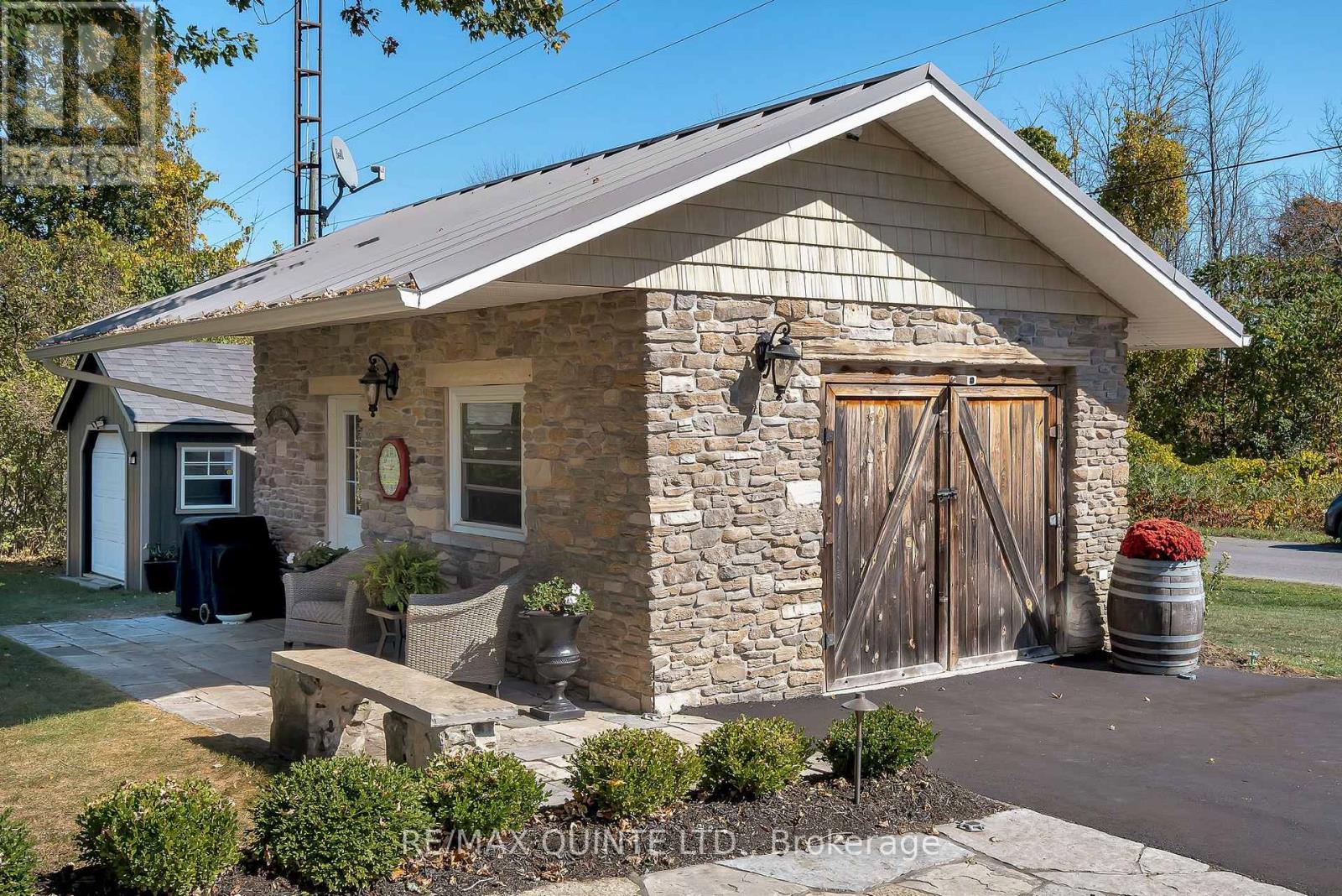 1245 Miller Road, Prince Edward County, Ontario  K0K 2T0 - Photo 48 - X12695168