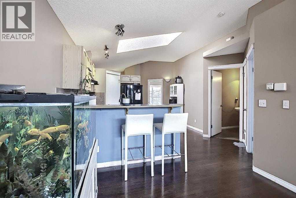 1 Prestwick Mount Se, Calgary, Alberta  T2Z 4P5 - Photo 8 - A2276894