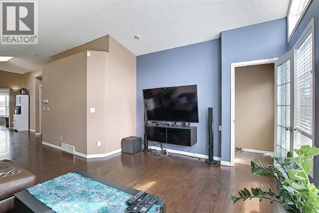 1 Prestwick Mount Se, Calgary, Alberta  T2Z 4P5 - Photo 3 - A2276894