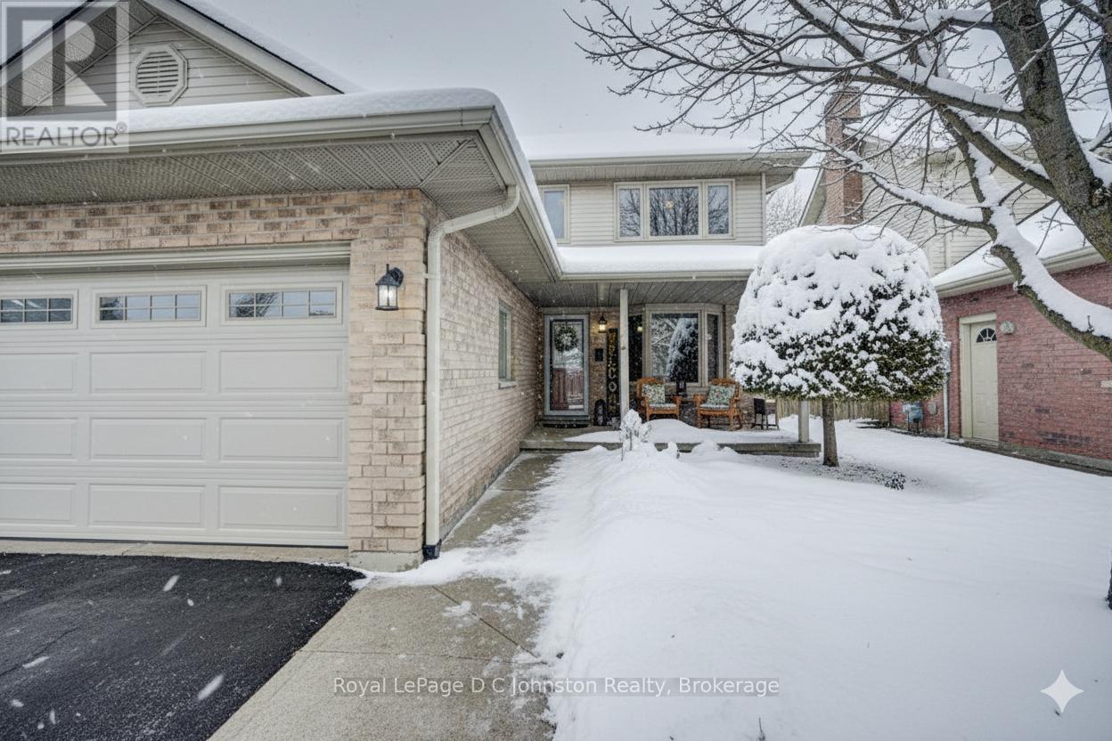 254 Scott Road, Cambridge, Ontario  N3C 3W8 - Photo 3 - X12695206