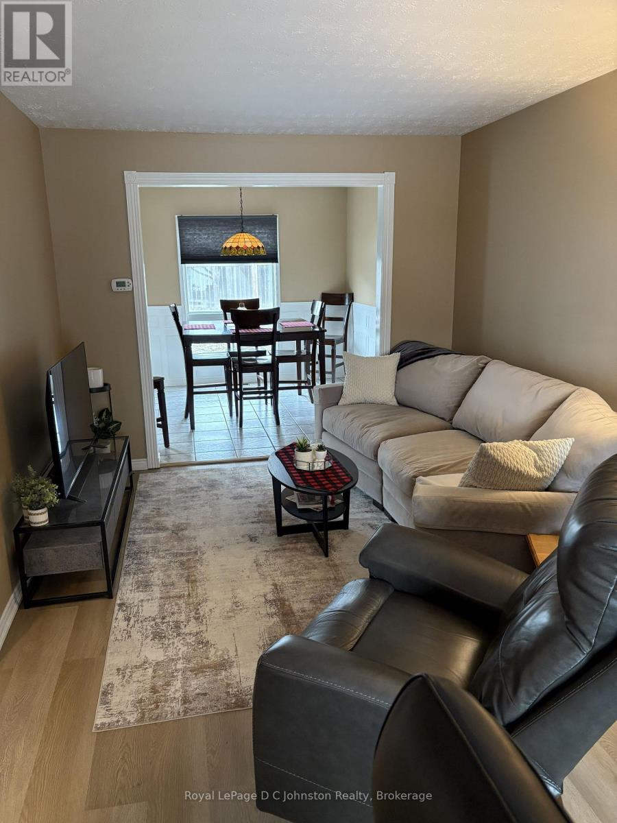 254 Scott Road, Cambridge, Ontario  N3C 3W8 - Photo 6 - X12695206