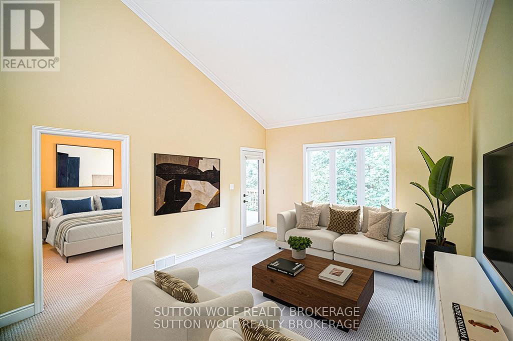 7 - 384 Head Street N, Strathroy-Caradoc, Ontario  N7G 2J9 - Photo 4 - X12695062