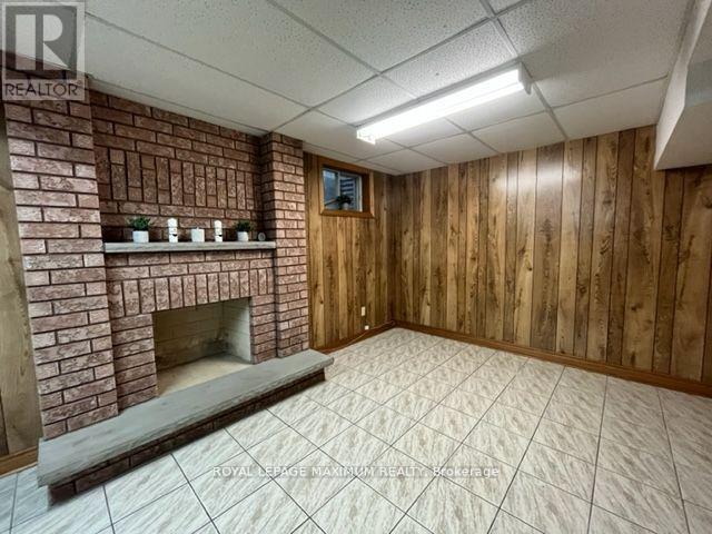 Lower - 48 Plowshare Crescent, Toronto, Ontario  M9V 4Y2 - Photo 5 - W12694796