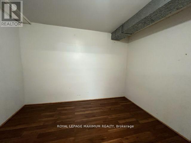 Lower - 48 Plowshare Crescent, Toronto, Ontario  M9V 4Y2 - Photo 7 - W12694796