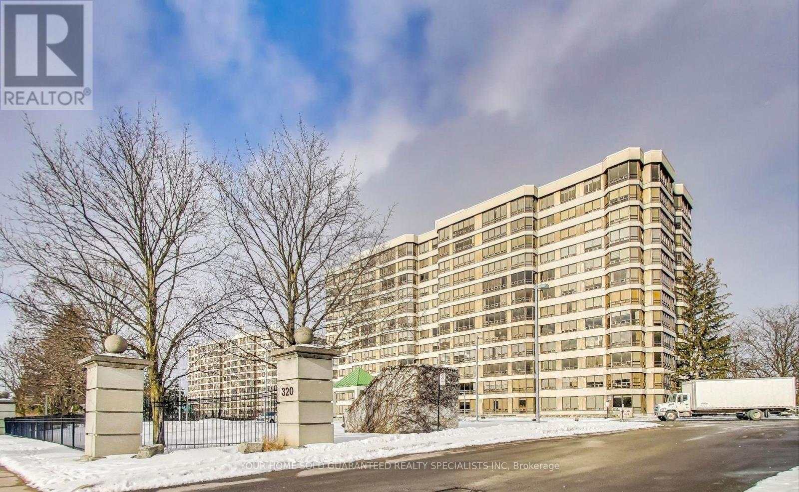 805 - 320 Mill Street, Brampton, Ontario  L6Y 3V2 - Photo 1 - W12694812