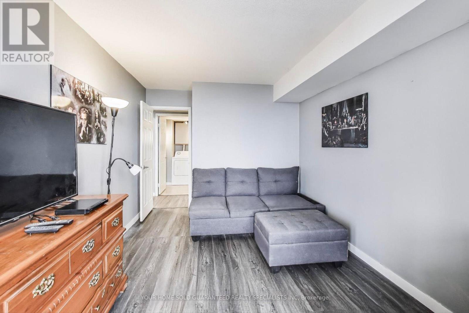 805 - 320 Mill Street, Brampton, Ontario  L6Y 3V2 - Photo 11 - W12694812