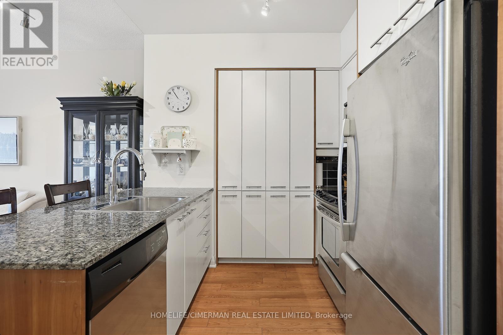 2006 - 1 Valhalla Inn Road, Toronto, Ontario  M9B 1S9 - Photo 12 - W12694834