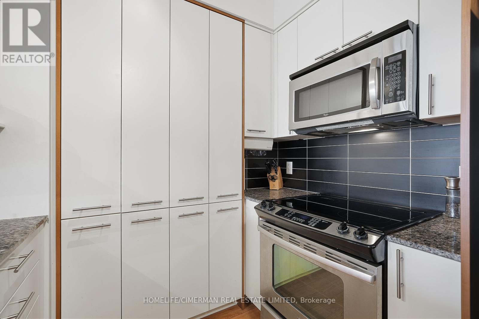 2006 - 1 Valhalla Inn Road, Toronto, Ontario  M9B 1S9 - Photo 13 - W12694834