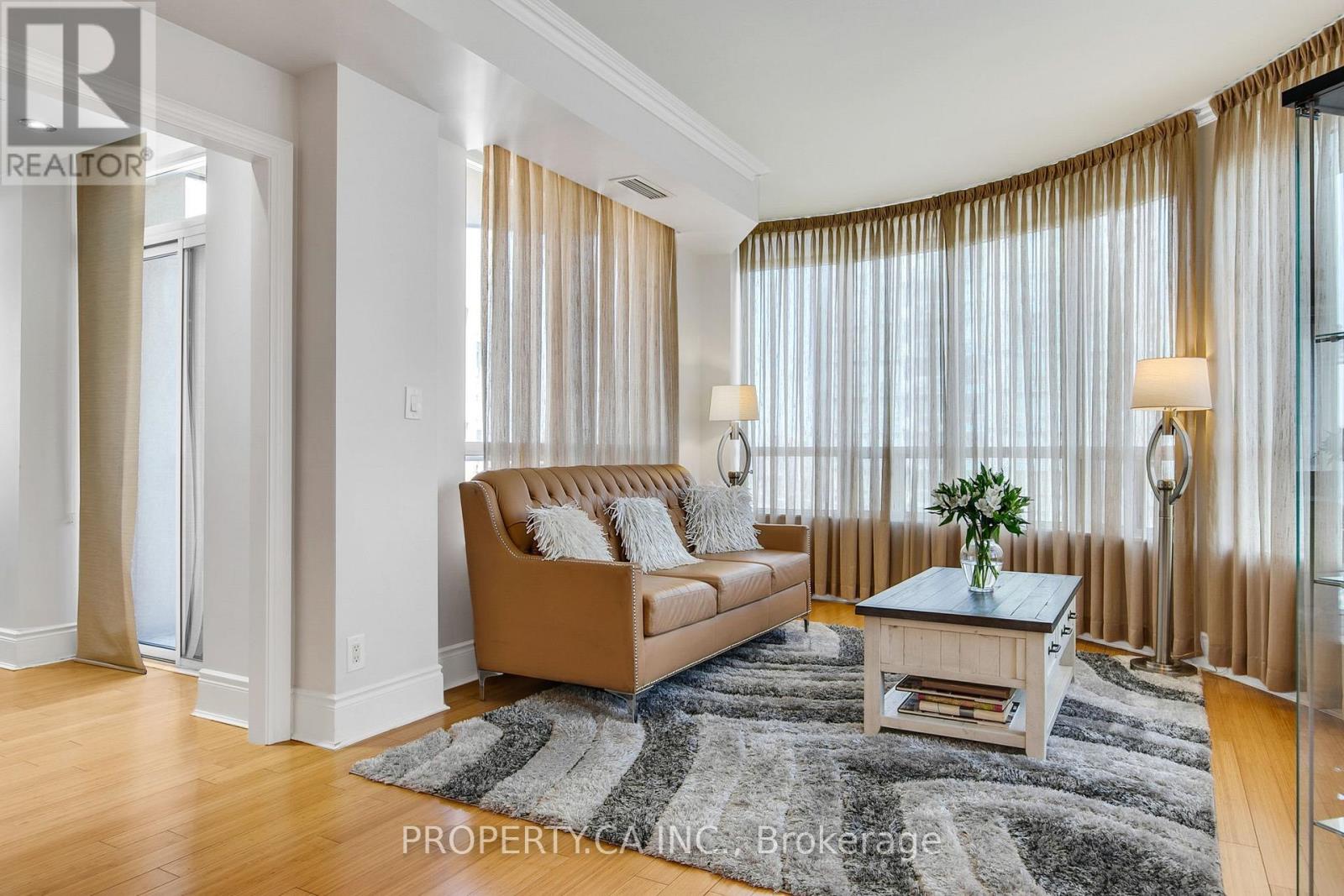 2804 - 3880 Duke Of York Boulevard, Mississauga, Ontario  L5B 4M7 - Photo 10 - W12694844