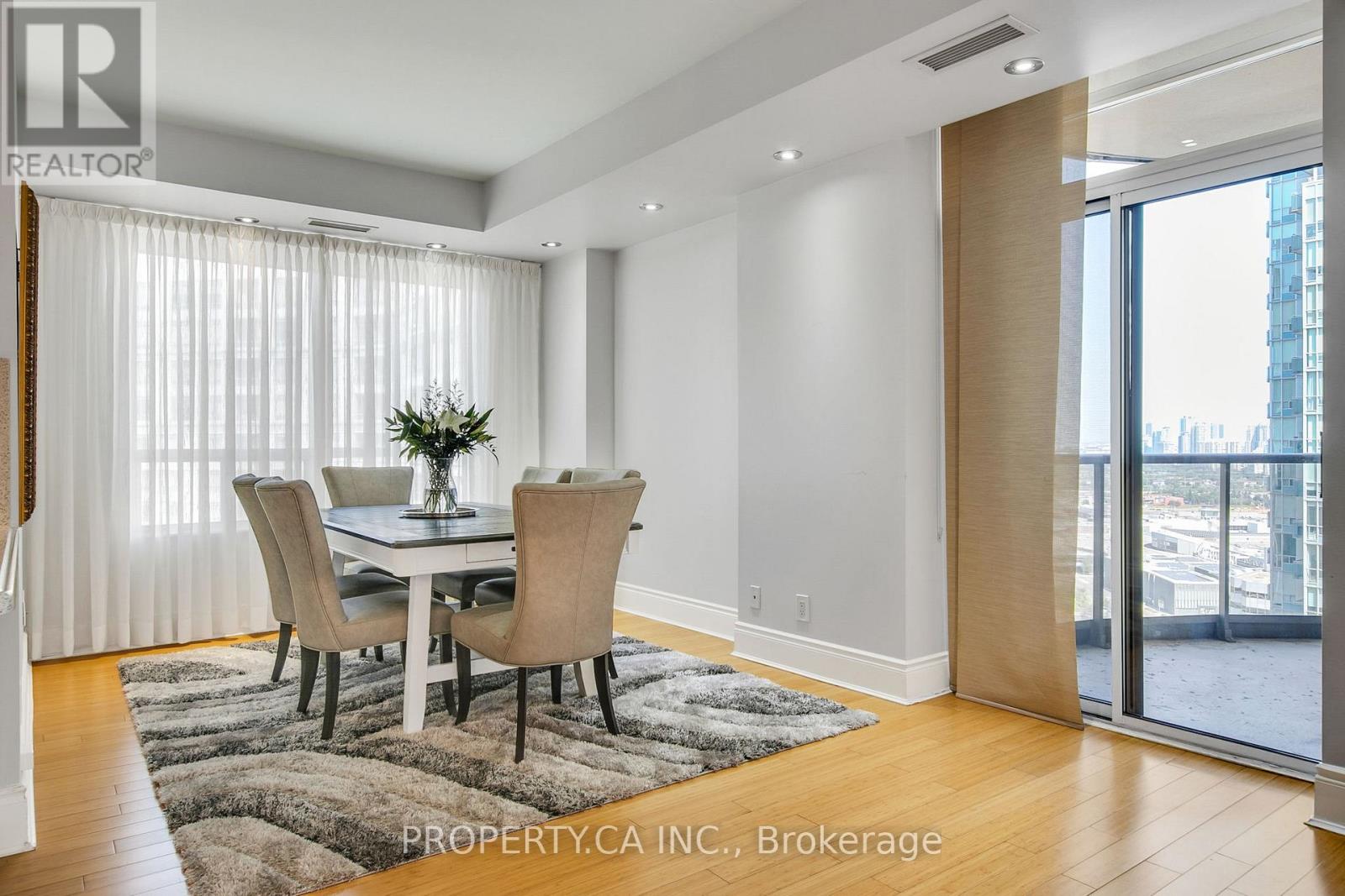 2804 - 3880 Duke Of York Boulevard, Mississauga, Ontario  L5B 4M7 - Photo 12 - W12694844