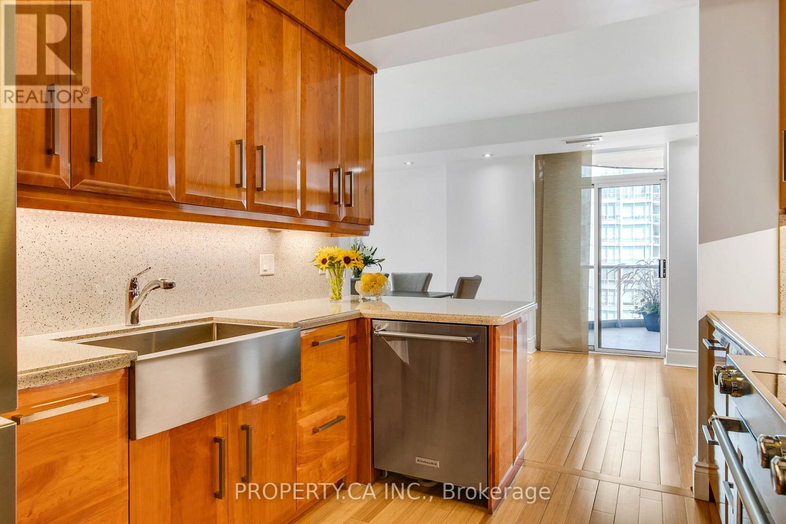 2804 - 3880 Duke Of York Boulevard, Mississauga, Ontario  L5B 4M7 - Photo 18 - W12694844