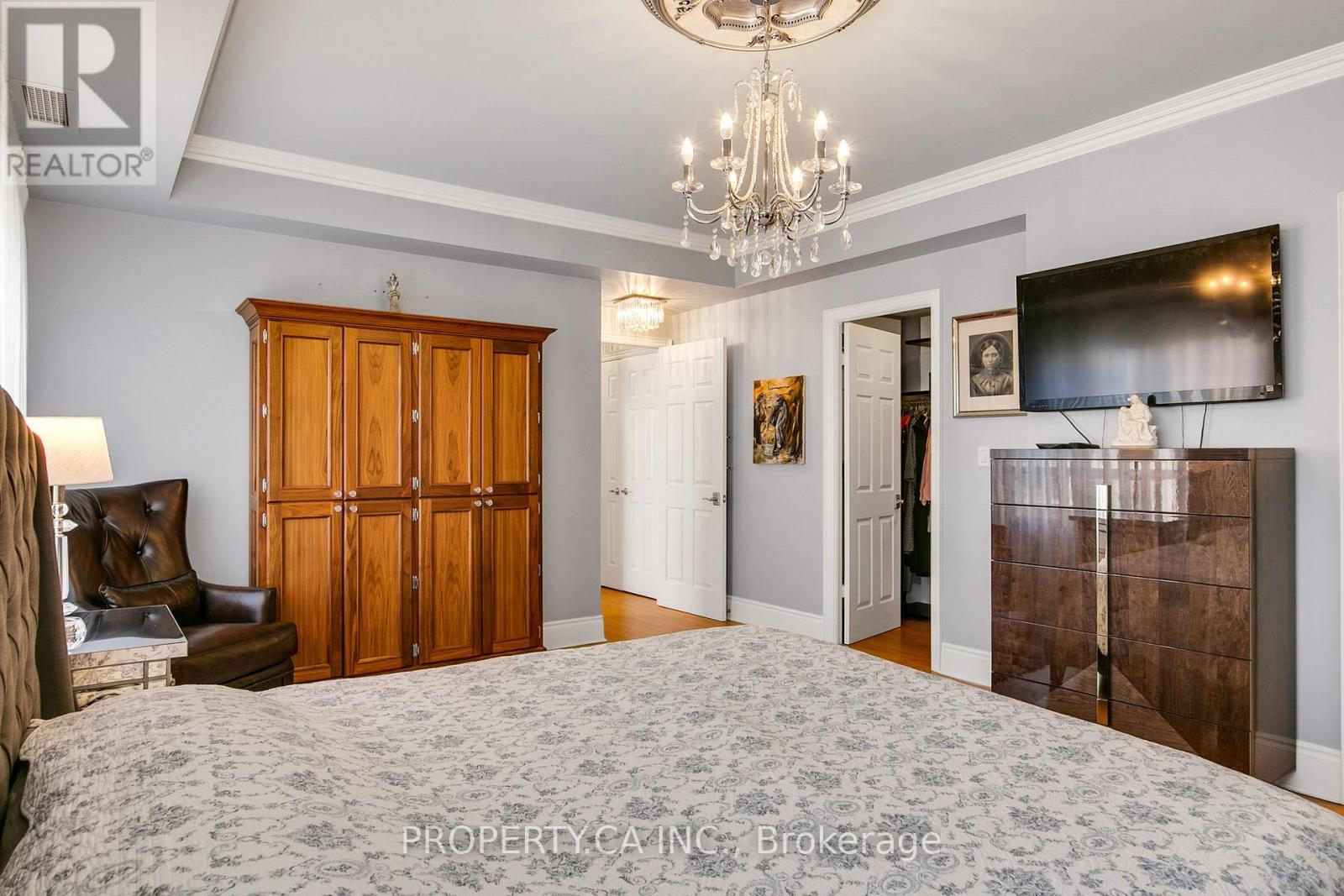 2804 - 3880 Duke Of York Boulevard, Mississauga, Ontario  L5B 4M7 - Photo 23 - W12694844