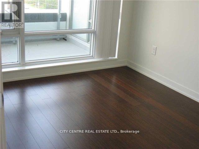 401 - 365 Prince Of Wales Drive, Mississauga, Ontario  L5B 0G6 - Photo 8 - W12694872