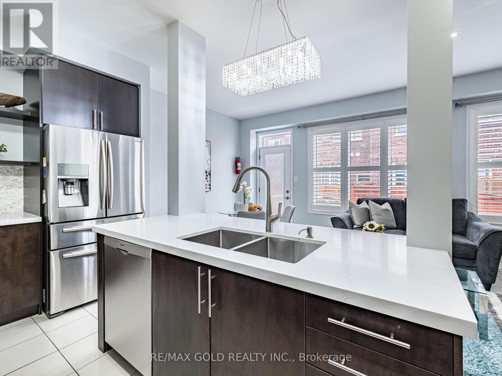 28 Banas Way, Brampton, Ontario  L7A 4K8 - Photo 11 - W12694902