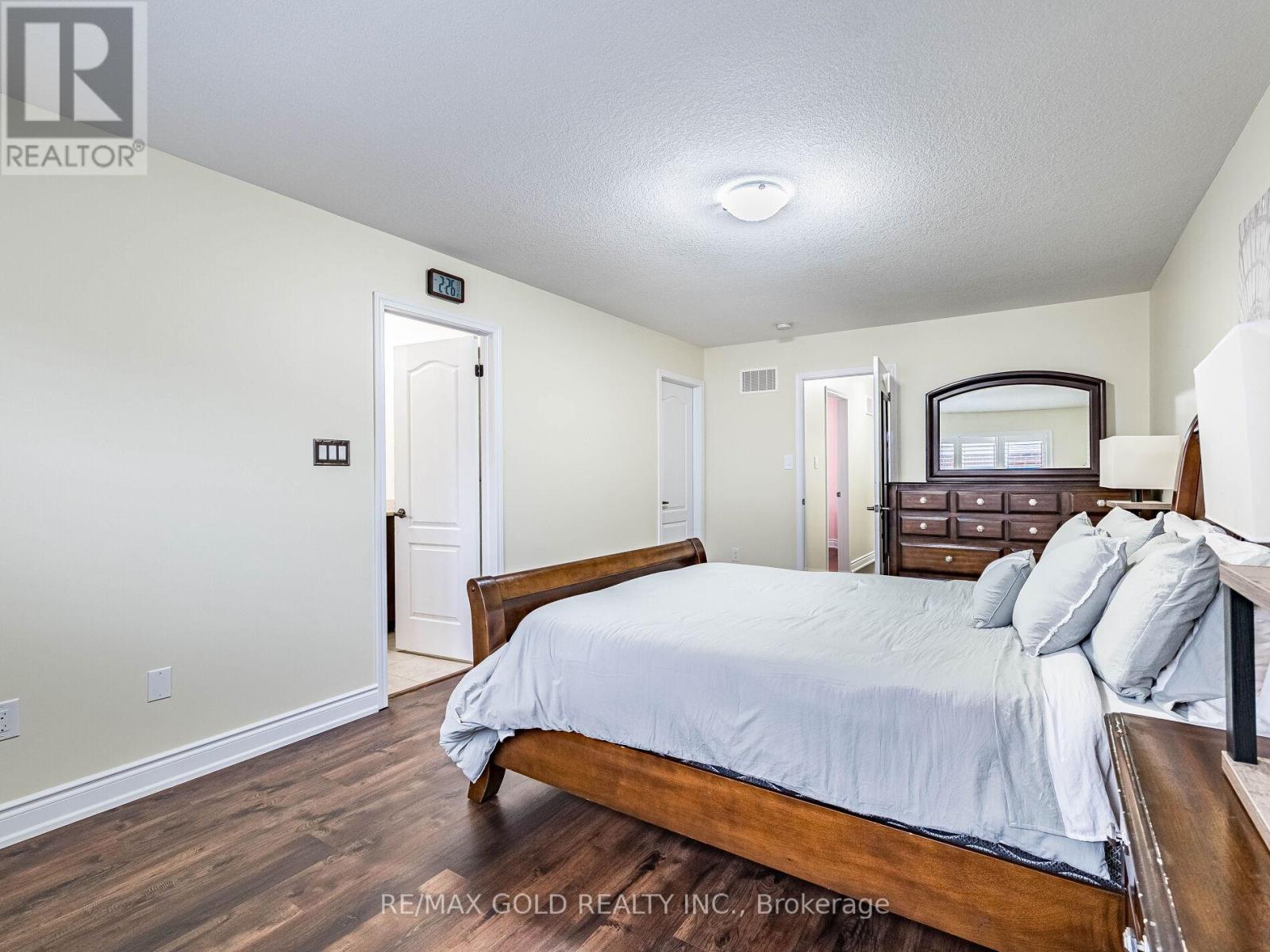 28 Banas Way, Brampton, Ontario  L7A 4K8 - Photo 21 - W12694902