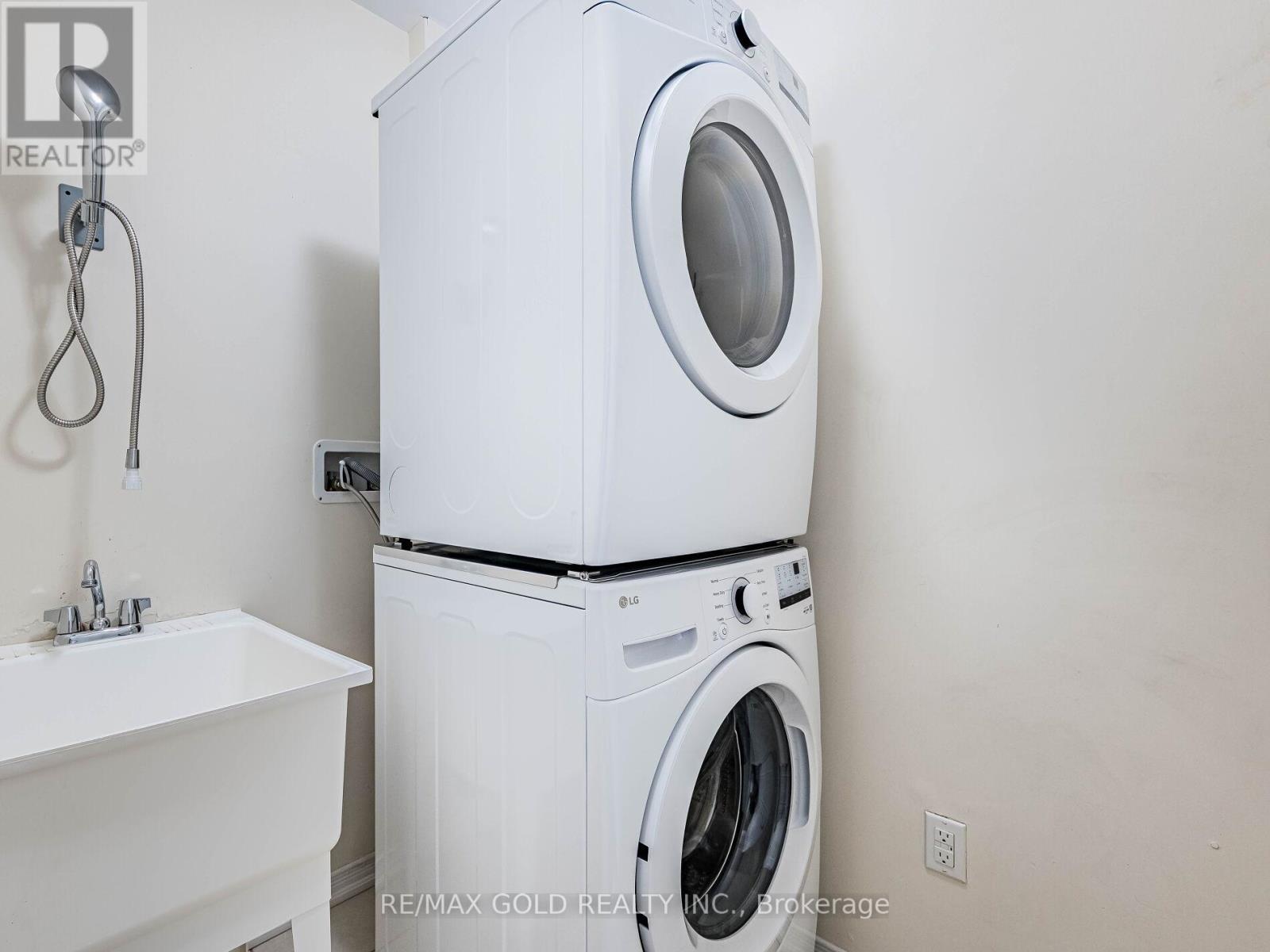 28 Banas Way, Brampton, Ontario  L7A 4K8 - Photo 28 - W12694902