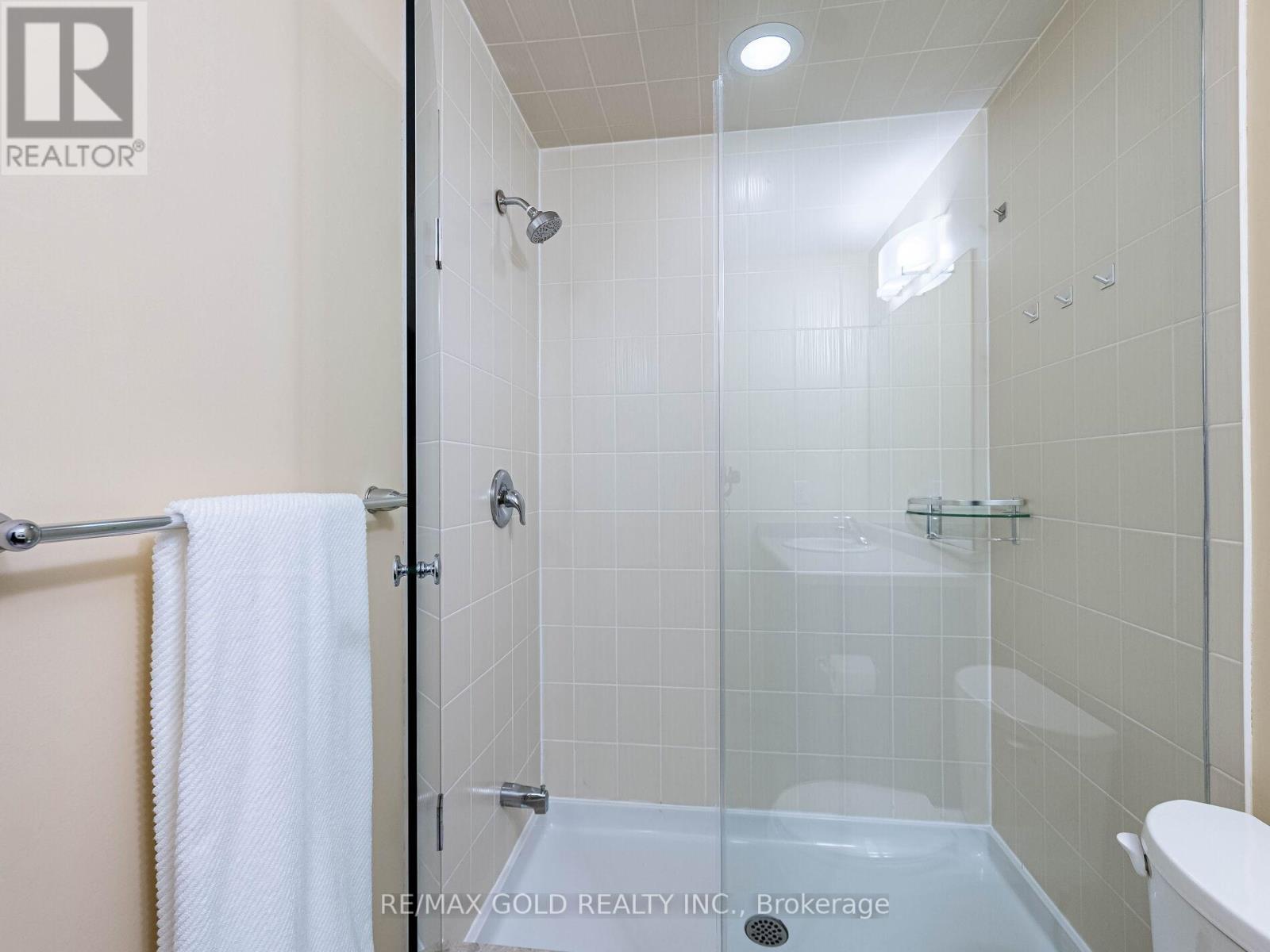 28 Banas Way, Brampton, Ontario  L7A 4K8 - Photo 35 - W12694902